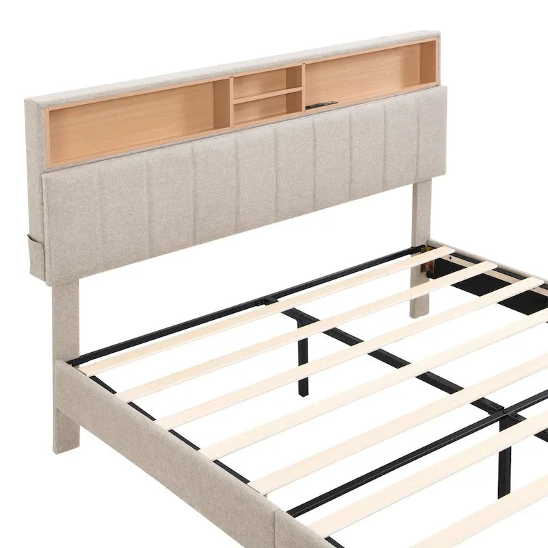 Letto a piattaforma imbottito con testiera contenitore