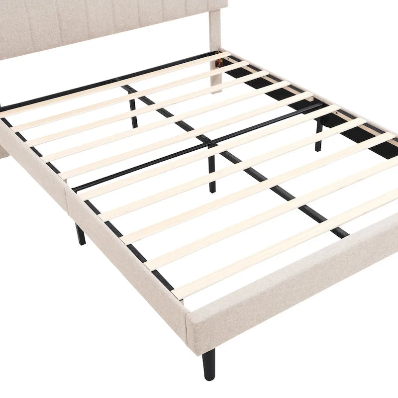 Letto a piattaforma imbottito con testiera contenitore